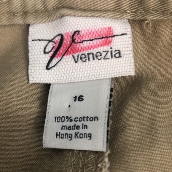 Venezia Khaki Snap Pocket Shorts 16 - Picture 3 of 8